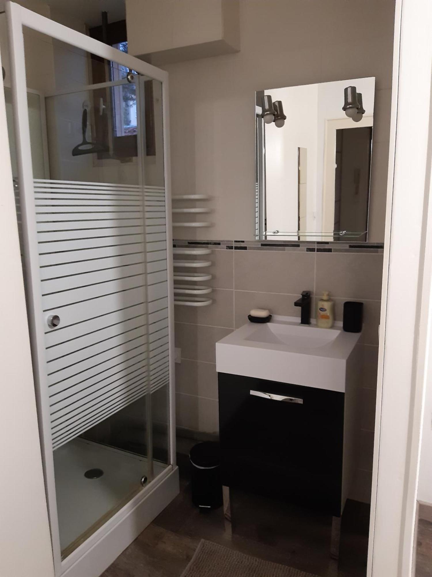 Sainte-Savine Joli Appartement T2 Agglo Troyes מראה חיצוני תמונה